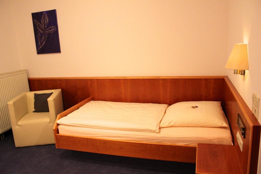 Hotel Gasthaus Bock Reichenbach an der Fils Room photo